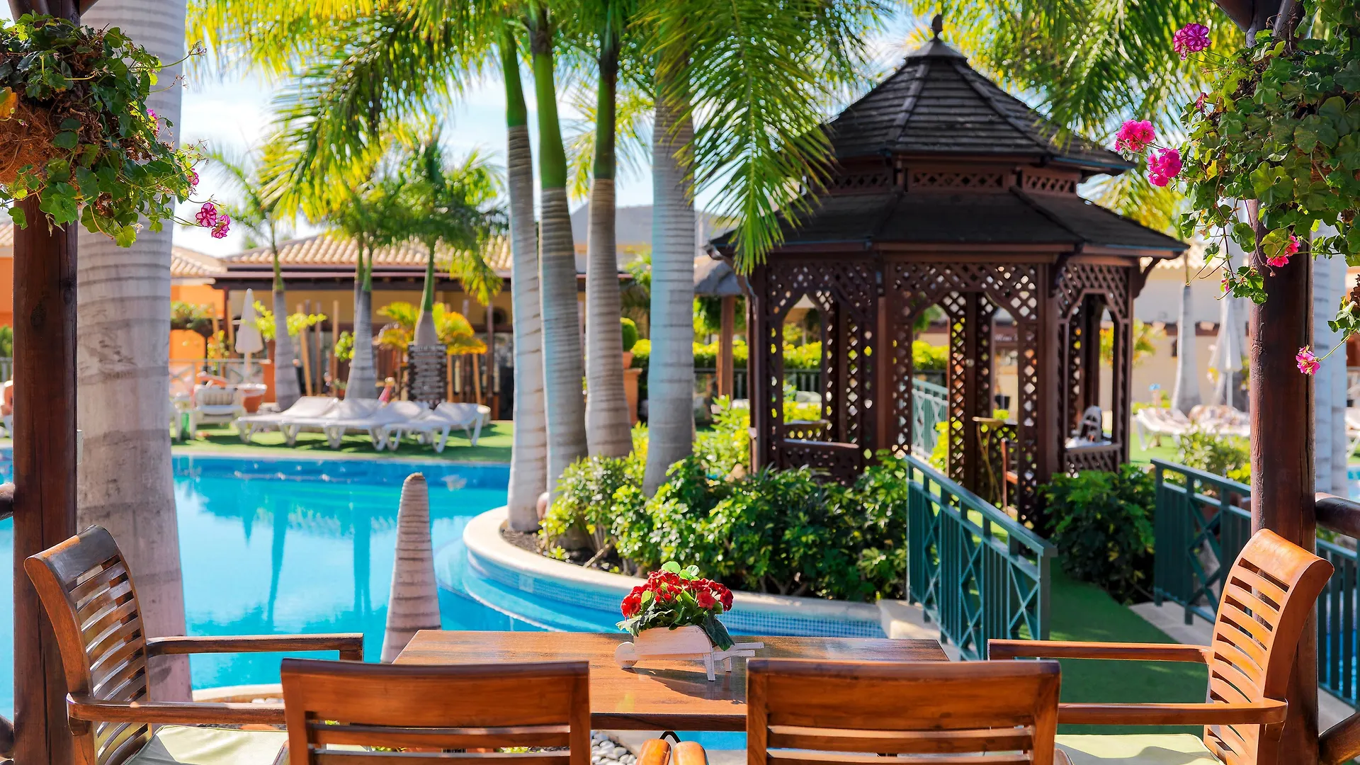 Green Garden Eco Resort & Villas Playa de las Americas  Hotel